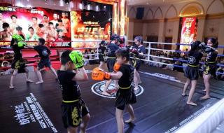 昨天的世界拳王争霸赛 昨天的世界拳王争霸赛